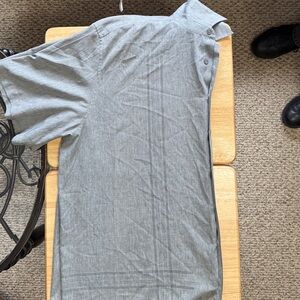 Café Luna Gray button down short sleeve shirt.